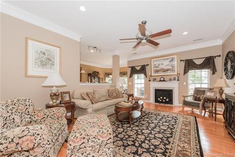 313 Forest Walk Ln, Fort Mill, SC 29708 photo 9