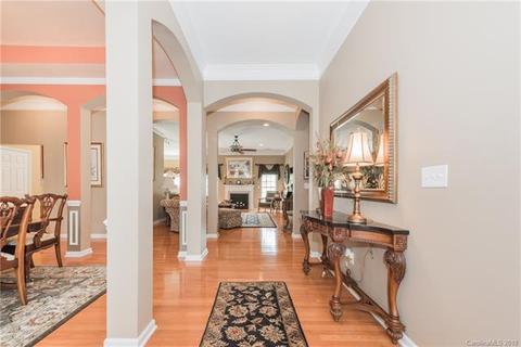 313 Forest Walk Ln, Fort Mill, SC 29708 photo 3