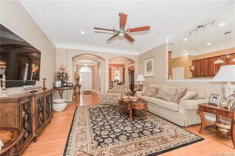 313 Forest Walk Ln, Fort Mill, SC 29708 photo 11