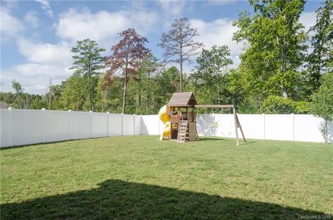 1131 Jack Pine Rd, Clover, SC 29710 photo 4
