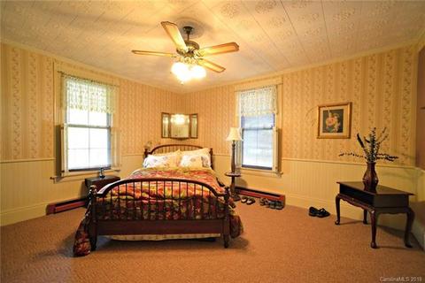 1327 Webster Rd, Sylva, NC 28779 photo 26