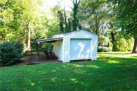 307 2nd Ave, Conover, NC 28613 photo 3