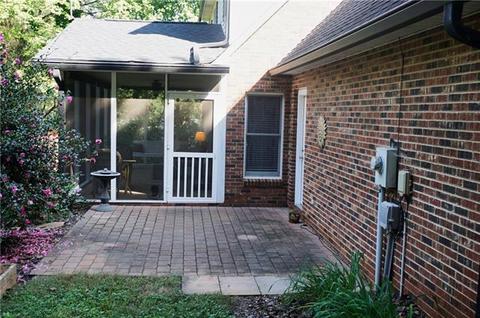 307 2nd Ave, Conover, NC 28613 photo 4