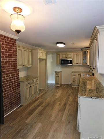 207 W 9th St, Oakboro, NC 28129 photo 7