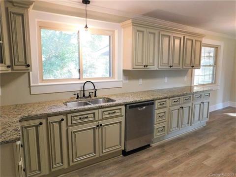 207 W 9th St, Oakboro, NC 28129 photo 9