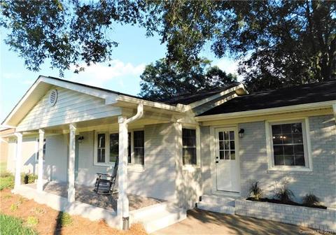 207 W 9th St, Oakboro, NC 28129 photo 2