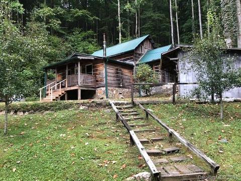 455 Chimney Log Rd, Marshall, NC 28753 photo 2