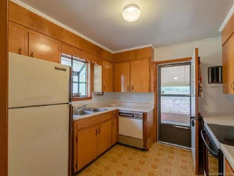 128 Medallion Dr, Cullowhee, NC 28723 photo 8