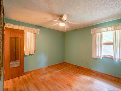 128 Medallion Dr, Cullowhee, NC 28723 photo 5