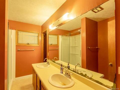 128 Medallion Dr, Cullowhee, NC 28723 photo 9