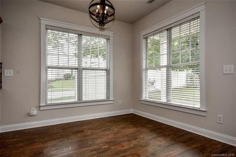 315 Davidson Gateway Dr, Davidson, NC 28036 photo 2