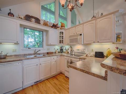 93 Blowing Ridge Ln, Sylva, NC 28779 photo 8