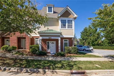 270 Davidson Gateway Dr, Davidson, NC 28036 photo 1