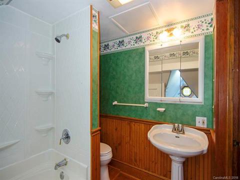 4050 Old Clyde Rd, Clyde, NC 28721 photo 17