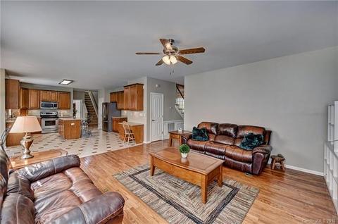 809 Brookdale Ln, Stanley, NC 28164 photo 8