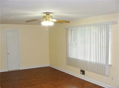 1340 33rd St, Conover, NC 28613 photo 6