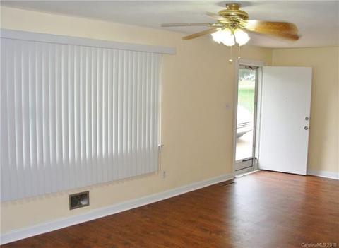 1340 33rd St, Conover, NC 28613 photo 5