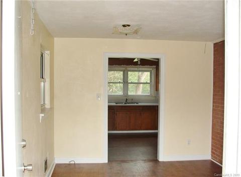 1340 33rd St, Conover, NC 28613 photo 3