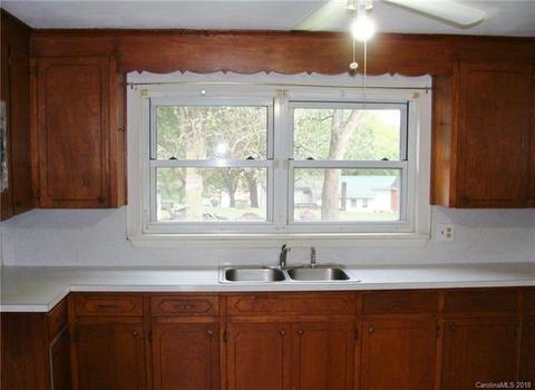 1340 33rd St, Conover, NC 28613 photo 8