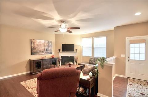 18343 The Commons Blvd, Cornelius, NC 28031 photo 5