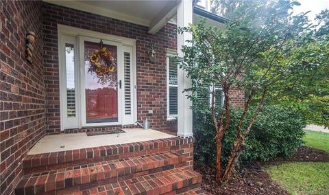 1019 Downpatrick Ln, Concord, NC 28027 photo 2