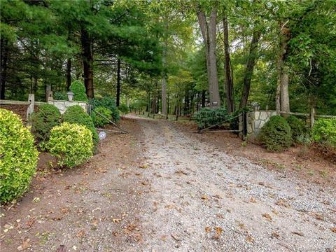 284 Caring Place Loop, Clyde, NC 28721 photo 2