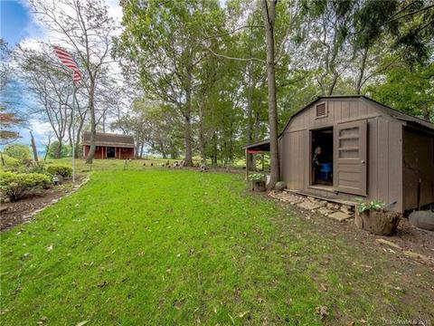 284 Caring Place Loop, Clyde, NC 28721 photo 14