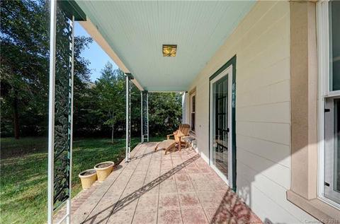 676 W Brooklyn Ave, Lancaster, SC 29720 photo 3