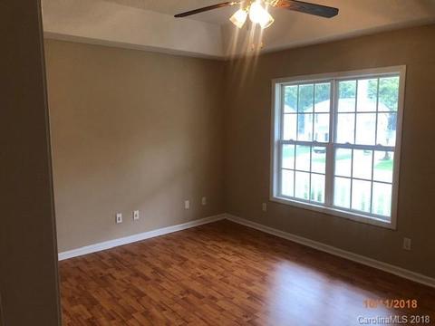 2009 E Park Dr, Lancaster, SC 29720 photo 4
