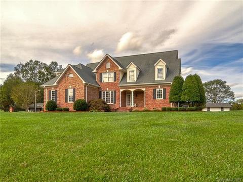 1808 Lakeview Dr, Monroe, NC 28112 photo 1
