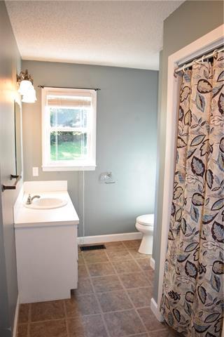 4669 Queens Rd, Hickory, NC 28602 photo 14