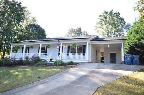 4669 Queens Rd, Hickory, NC 28602 photo 1