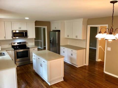 6180 Mountainside Dr, Hickory, NC 28601 photo 2