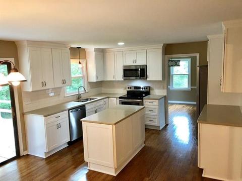 6180 Mountainside Dr, Hickory, NC 28601 photo 1