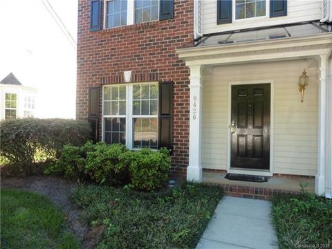 9426 Cadman Ct, Cornelius, NC 28031 photo 2