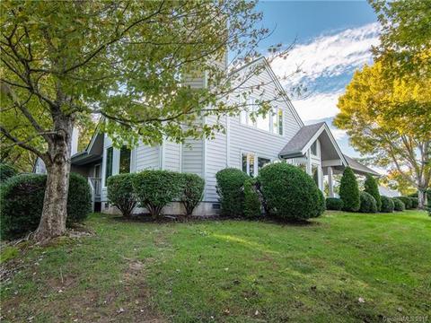111 Highview Ln, Flat Rock, NC 28731 photo 1