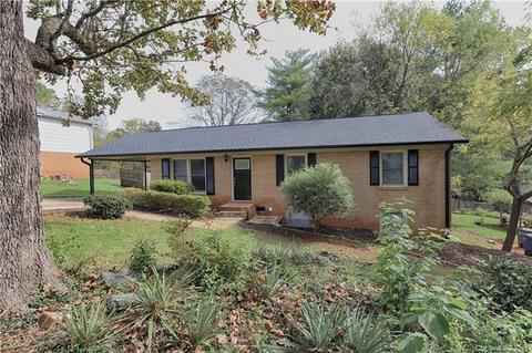 1308 9th Ave, Conover, NC 28613 photo 1