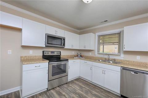 1308 9th Ave, Conover, NC 28613 photo 8