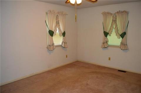 1302 13th Ave, Conover, NC 28613 photo 8