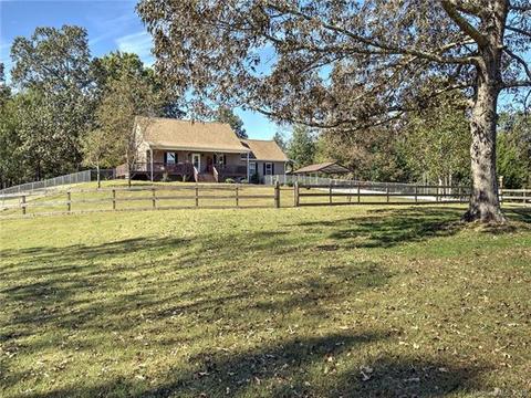 535 Bill Holbert Rd, Tryon, NC 28782 photo 1