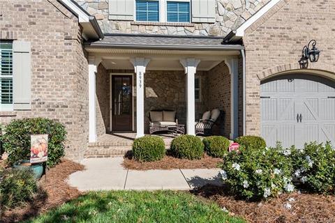 8939 Robbins Pond Rd, Cornelius, NC 28031 photo 3