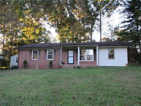 105 Pine Tree Cir, Morganton, NC 28655 photo 1