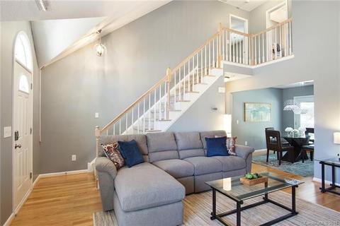 5732 Spring Gate Ct, Concord, NC 28027 photo 4