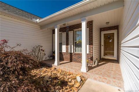 1986 Sugar Maple Ln, Conover, NC 28613 photo 2