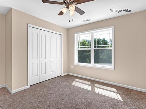 89 Towne Pl, Clyde, NC 28721 photo 11