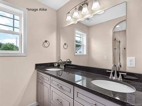 89 Towne Pl, Clyde, NC 28721 photo 9