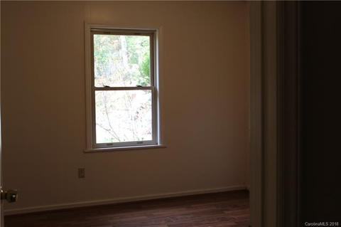 1180 Bishop Ln, Mill Spring, NC 28756 photo 10