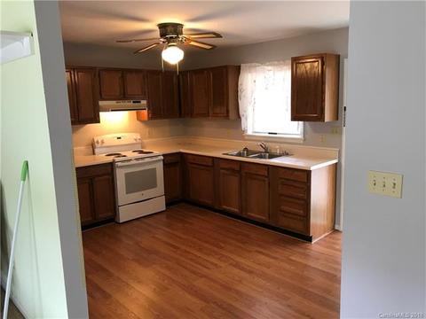 19525 Smith Cir, Cornelius, NC 28031 photo 5