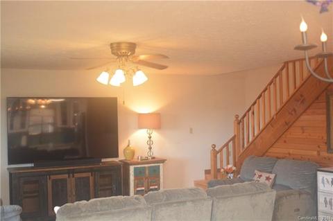 77 Triplets Dr, Clyde, NC 28721 photo 7