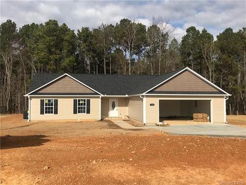 3184 Silver Fox Cir, Lancaster, SC 29720 photo 1